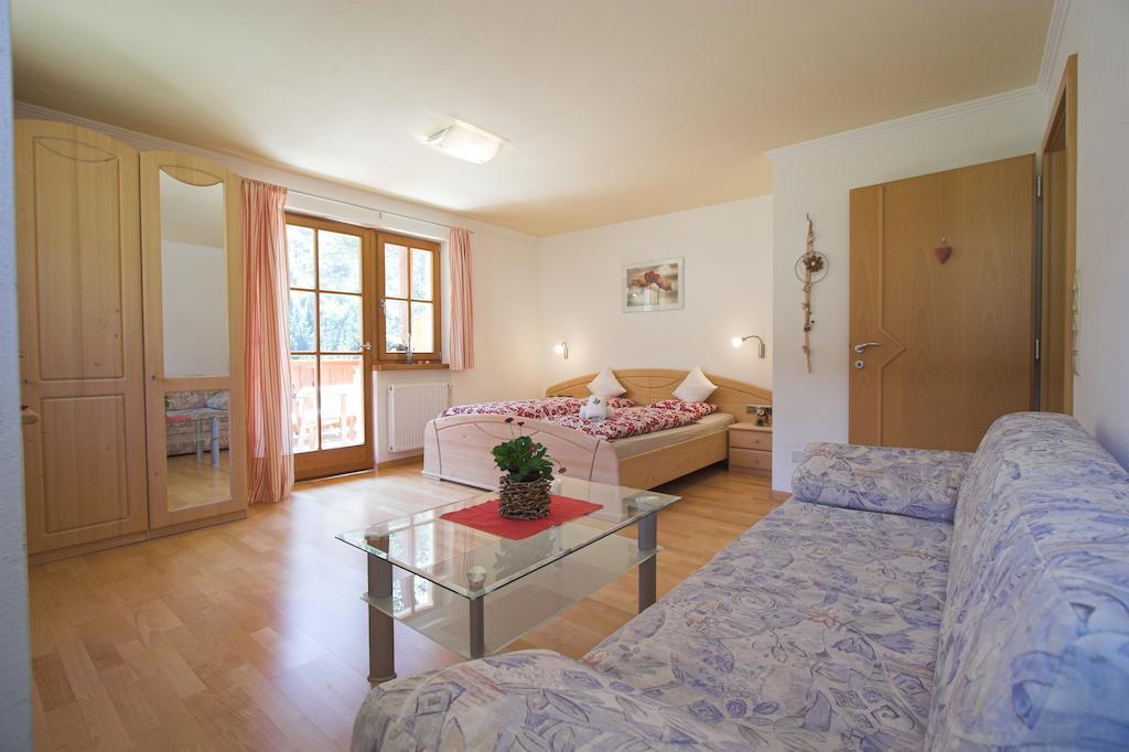 Apartments Dilln Gütl Tires Habitación foto